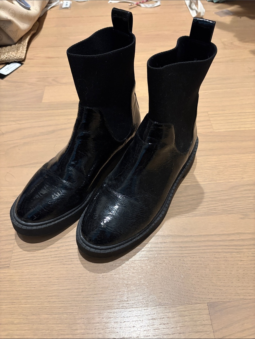 Black Men's Pull-On Chelsea Boots